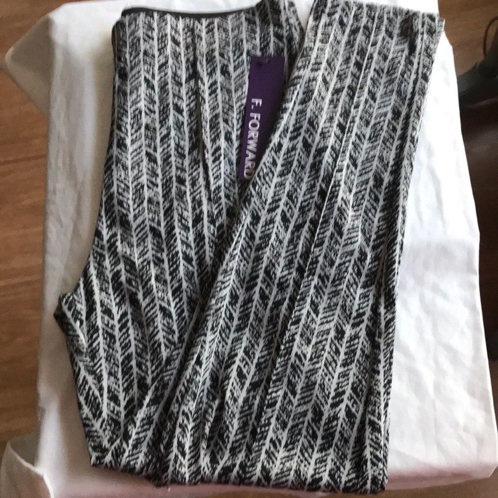 F.Forward Wrinkle Free Leggings NWT